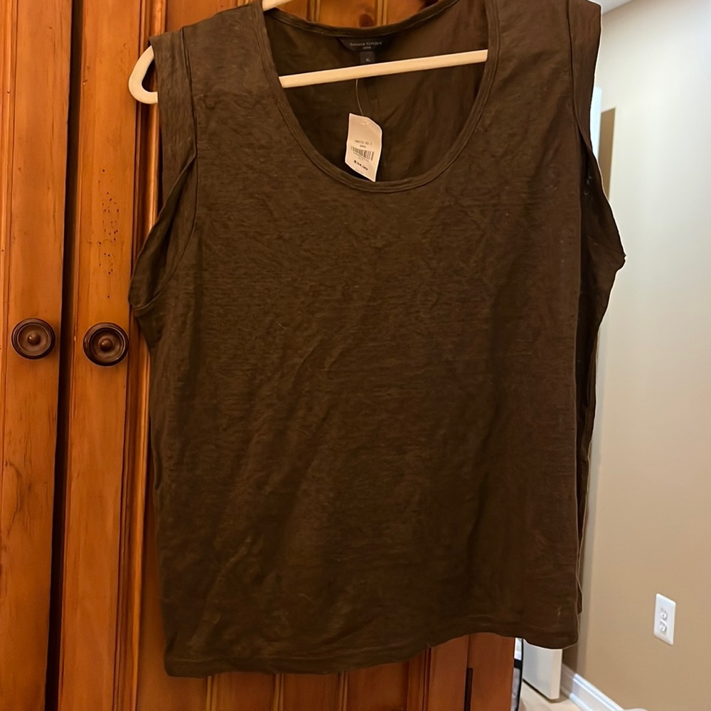 Banana Republic linen muscle tees - one olive green and one gold